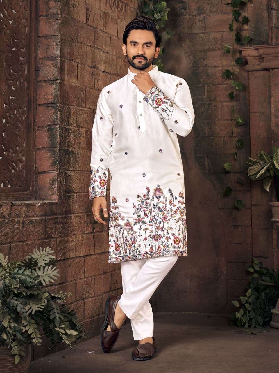 VANTARA BY SUSWANI PURE SILK EMBROIDERED MENS KURTA PYJAMA